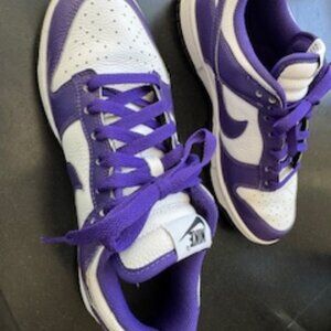 NIKE Men's Dunk Low Sneakers
